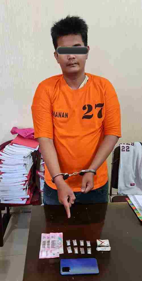 Satnarkoba Polres Tanah Karo Berhasil Tangkap Pengedar Narkotika di Kabanjahe, Amankan 8 Paket Sabu