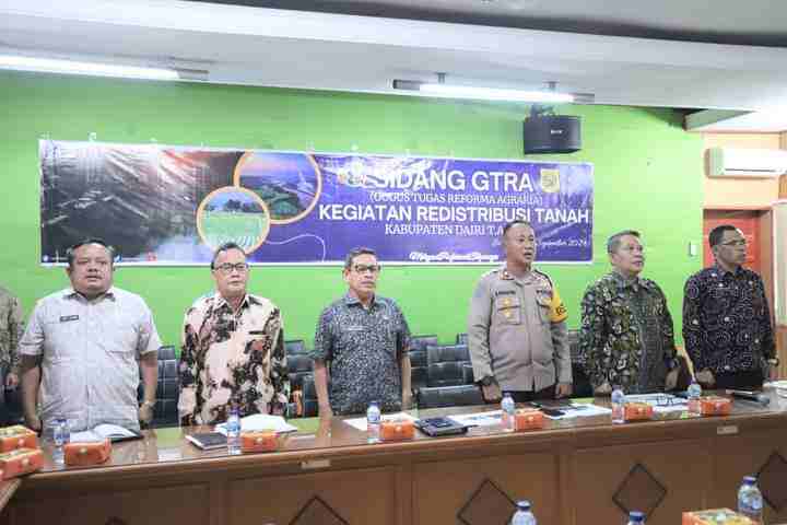 Dukung Redistribusi Tanah, Pj Bupati Surung Charles Bantjin Pimpin Sidang Gugus Tugas Reforma Agraria Tahun 2024