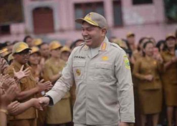 Bupati Pakpak Bharat Rayakan Ultah Bersamaan dengan Apel Gabungan ASN