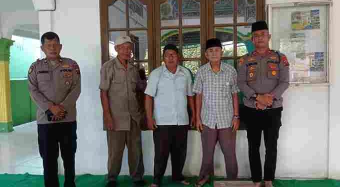 Pentingnya Kerjasama Dalam Menjaga Keamanan, Kapolsek Bosar Maligas Tak Henti Jalin Silaturahmi dengan Pengurus BKM Masjid Al-Hidayah Nagori Boluk
