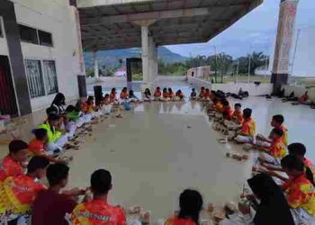 Sejumlah Atlit Taekwondo Pakpak Bharat Nikmati Menu Buka Puasa Bersama