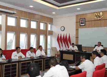 Pimpin Rapat Perdana, Bupati Pakpak Bharat Sampaikan Instruksi Presiden Nomor 1 Tahun 2025