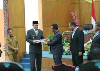 Wakil Bupati Mutsyuhito Solin Hadiri Sidang Paripurna DPRD Pakpak Bharat