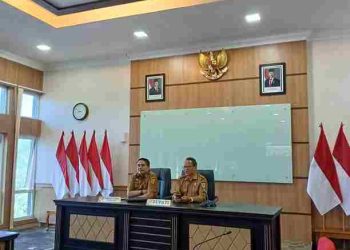 Sekda Pakpak Bharat Bersama Plt Kadis Pendidikan Ikuti Rapat Koordinasi dan Sosialisasi Penyelenggaraan Sekolah Unggulan Garuda