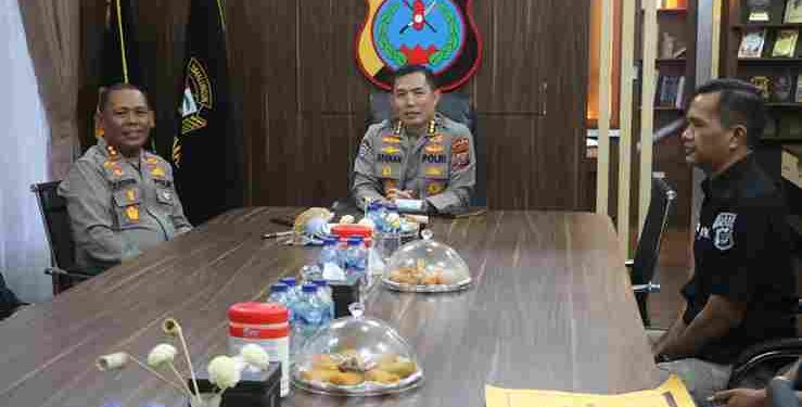 Kabid TIK Polda Sumut Supervisi Layanan Call Center 110 di Polres Simalungun, Ajak Mayarakat Manfaatkan Fasilitas