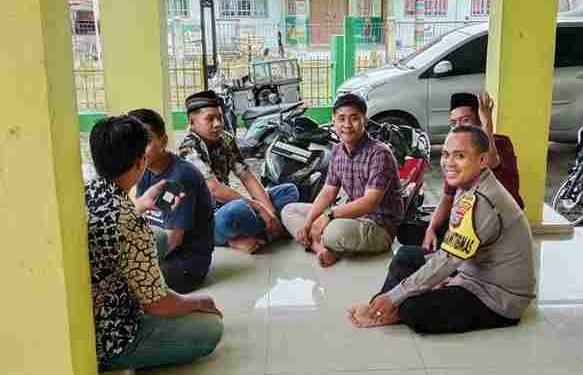 Bhabinkamtibmas Polsek Bosar Maligas Laksanakan Pengamanan dan Jumat Curhat di Masjid Jami Simalungun