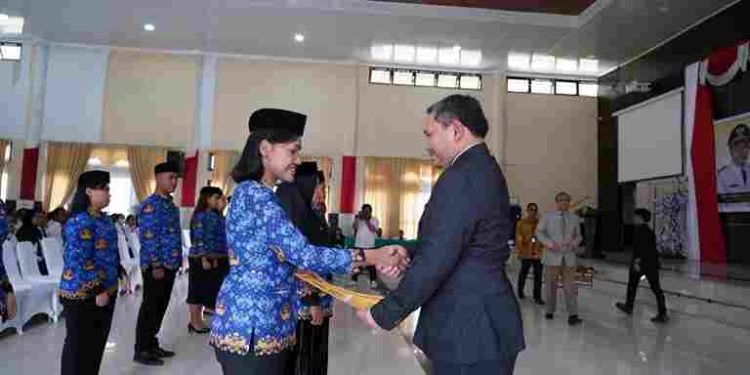 Bupati Pakpak Bharat Tutup Pelaksanaan Orientasi Bagi PPPK