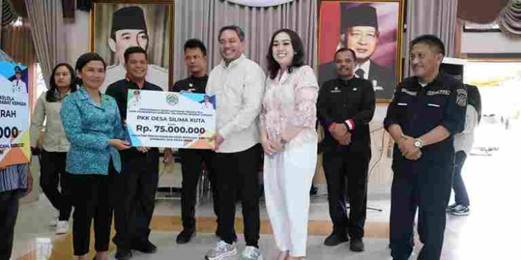 Bupati Pakpak Bharat Buka Sosialisasi Pengembangan Desa B2SA