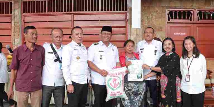 Sebanyak 89 Paket Bantuan Atensi Penyandang Disabilitas Disalurkan, Bupati Dairi : Dukungan Kita Prioritaskan, Manfaatkan dengan Sebaik-baiknya
