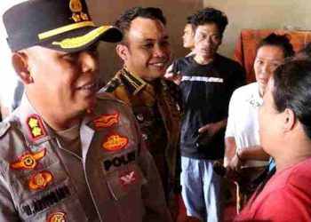 Ibu-Ibu Lamtoras Terharu Menangis Mendengar Pesan Kemanusiaan Kapolres Simalungun Sambangi Warga Sihaporas