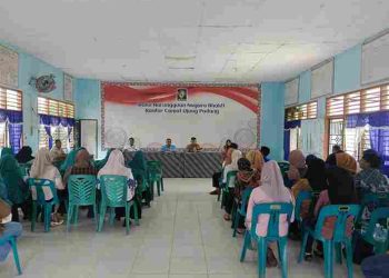 Penanggulangan Kemiskinan Bhabinkamtibmas Polsek Bosar Maligas Hadiri Rakor PKH, Pentingnya Data Penerima Bansos Tepat Sasaran