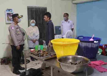 Cegah Hal Buruk Dalam Makanan Anak Sekolah, Kapolres Simalungun Pastikan SPPG Berjalan Baik
