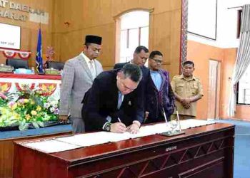 Bupati dan DPRD Tandatangani Dokumen KUA dan PPAS Rancangan APBD Pakpak Bharat Tahun 2026