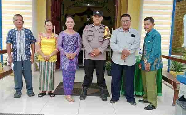 Ibadah Minggu Bhabinkamtibmas Polsek Bosar Maligas Mengamankan dan Sampaikan Himbauan Bahaya Narkoba serta Judi Online