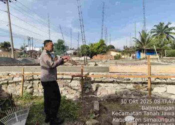 Pembangunan SPPG Pastikan Progres Pemasangan Pondasi Berjalan Sesuai Rencana, Kapolsek Tanah Jawa Pantau Langsung