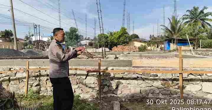 Pembangunan SPPG Pastikan Progres Pemasangan Pondasi Berjalan Sesuai Rencana, Kapolsek Tanah Jawa Pantau Langsung