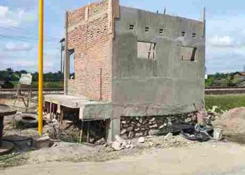 Pembangunan Pos Jaga Perlintasan Kereta Api Warung Gaplek Diduga Tanpa Konsultan Pengawas Langgar Aturan