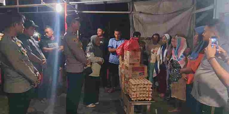 Peduli Masyarakat Polsek Bosar Maligas Tanggap Banjir, Salurkan Bantuan Sembako dan Nasi Bungkus untuk Warga