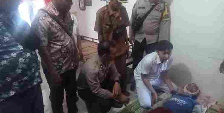 Ditemukan Mayat Jano Efendi Purba Meninggal Dunia Ditemukan di Depan Gudang Jagung Milik Yogi, Polsek Tanah Jawa Respon Cepat di TKP