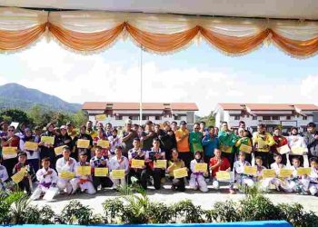 Bupati Pakpak Bharat Pimpin Upacara Hari Olah Raga Nasional ke-42